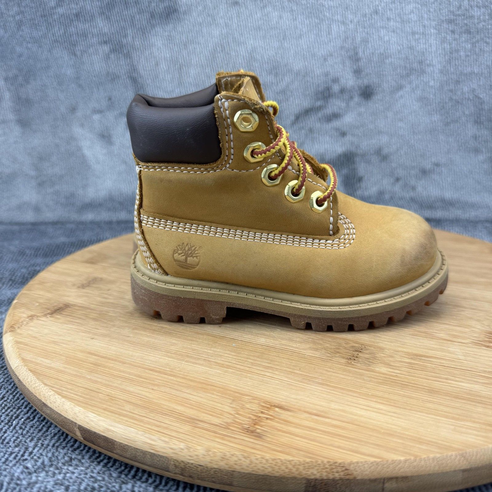 Timberland Boots Toddler Size 6.5m Wheat Nubuck 6 Inch Classic Lug Sole 12809